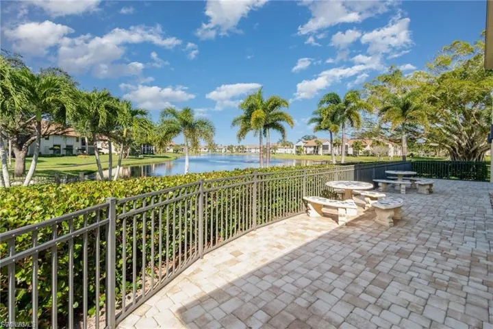 8504 Charter Club Cir 5, Fort Myers, Florida 33919
