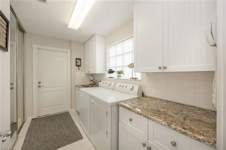 3006 Futuna Ln, Naples, Florida 34119