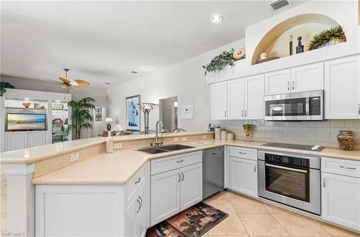 8026  Tiger Palm  WAY, Fort Myers, FL 33966