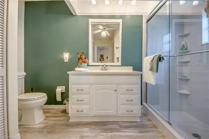 EVERYTHING NEW! SEAMLESS SHOWER SURROUND.
