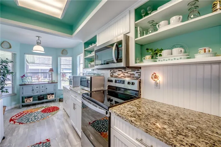 TILE + WOOD BACKSPLASH