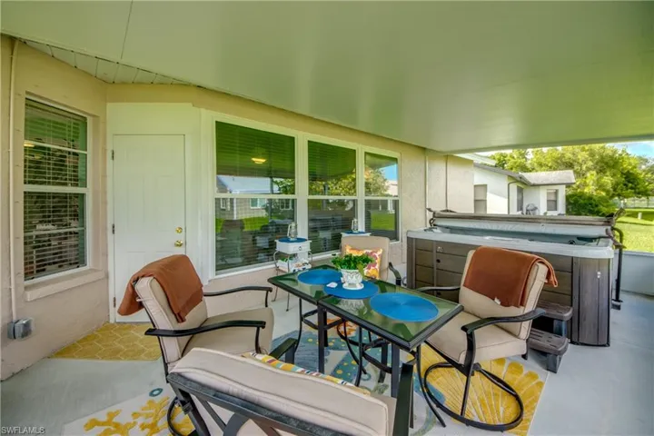 SCREENED LANAI.