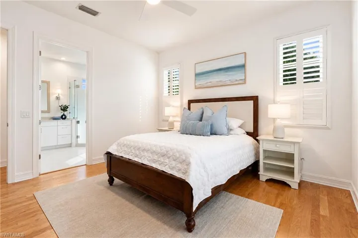 4840 Boulevard Ct, Naples, Florida 34103