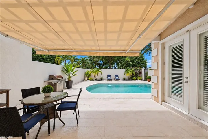 4840 Boulevard Ct, Naples, Florida 34103