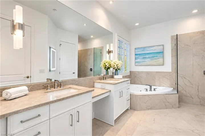 4840 Boulevard Ct, Naples, Florida 34103