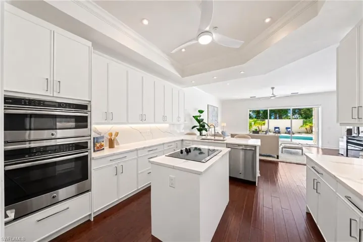 4840 Boulevard Ct, Naples, Florida 34103