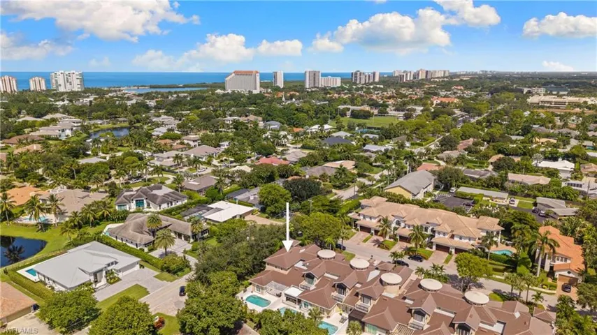 4840 Boulevard Ct, Naples, Florida 34103