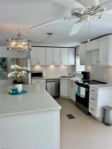 777 Walkerbilt Rd 17, Naples, Florida 34110