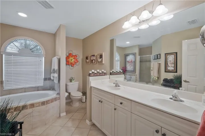 326 NE 6th  ST, Cape Coral, FL 33909