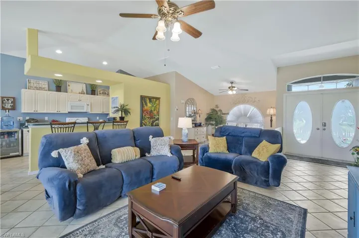 326 NE 6th  ST, Cape Coral, FL 33909