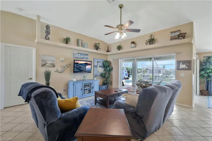 326 NE 6th  ST, Cape Coral, FL 33909