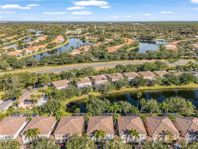 5733 Cove Cir, Naples, Florida 34119