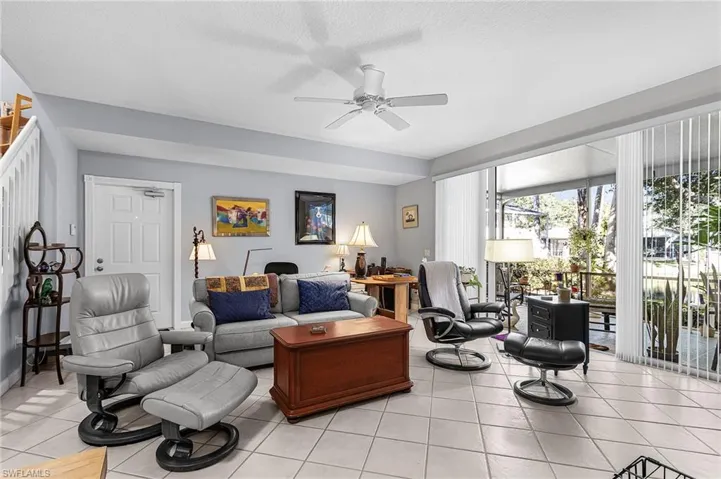 5733 Cove Cir, Naples, Florida 34119