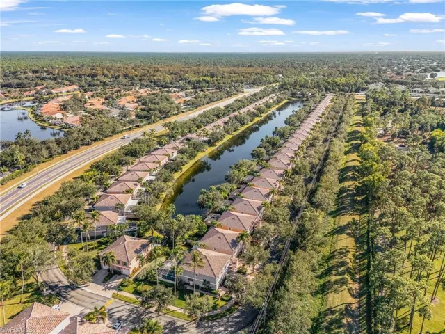 5733 Cove Cir, Naples, Florida 34119