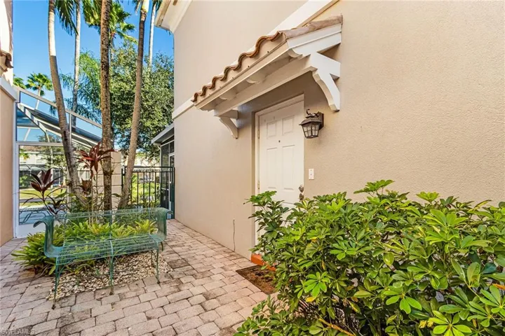 SIDE ENTRANCE