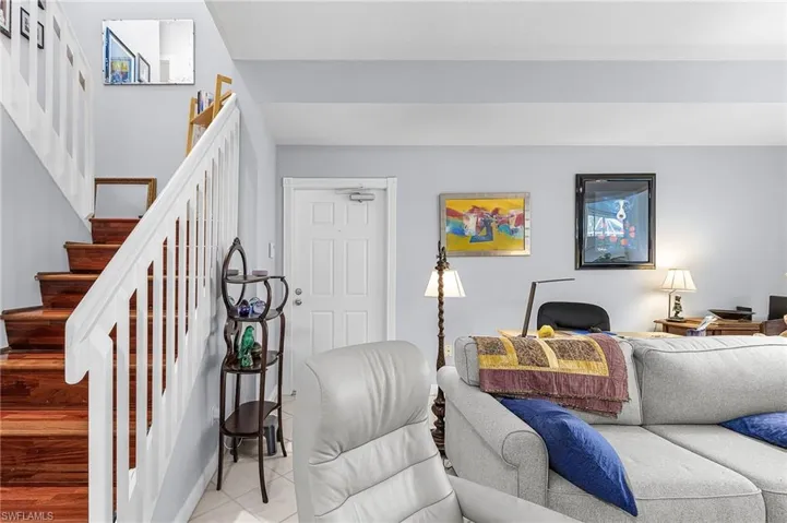 5733 Cove Cir, Naples, Florida 34119