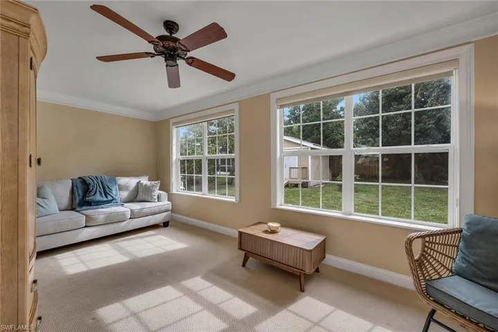 672  96th N AVE, Naples, FL 34108