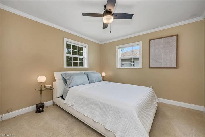 672  96th N AVE, Naples, FL 34108
