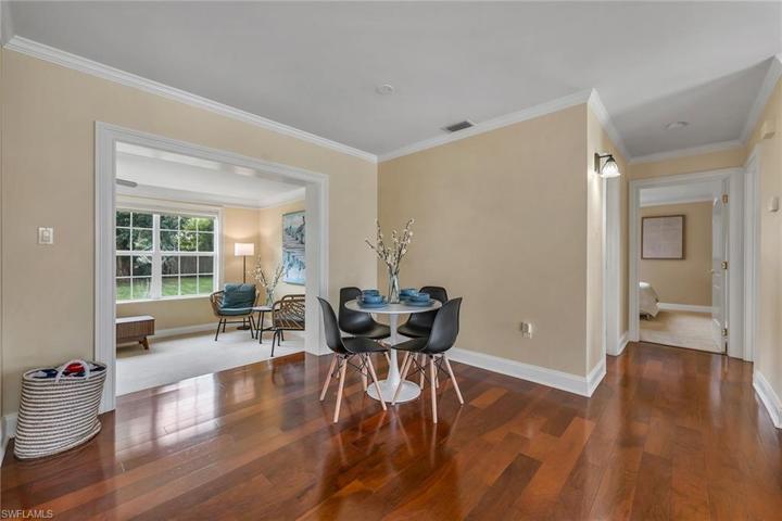 672  96th N AVE, Naples, FL 34108