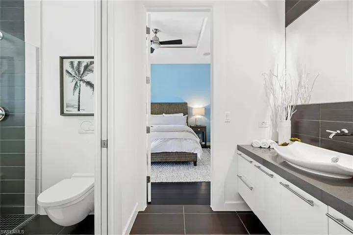 Jack-n-Jill Bath for Guest Rooms