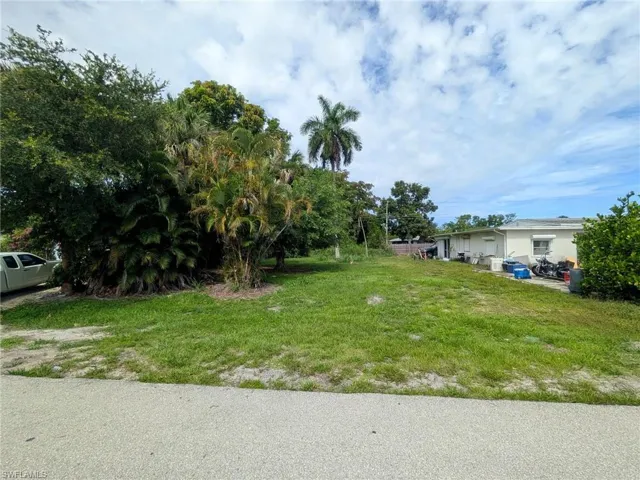 4604 Orchard Ln, Naples, Florida 34112