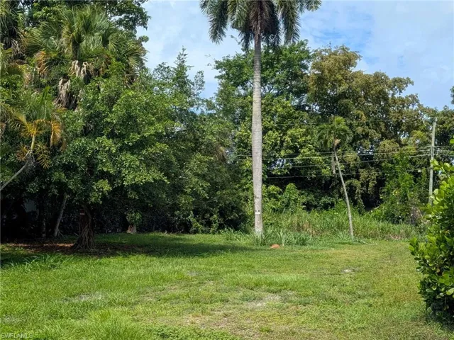 4604 Orchard Ln, Naples, Florida 34112