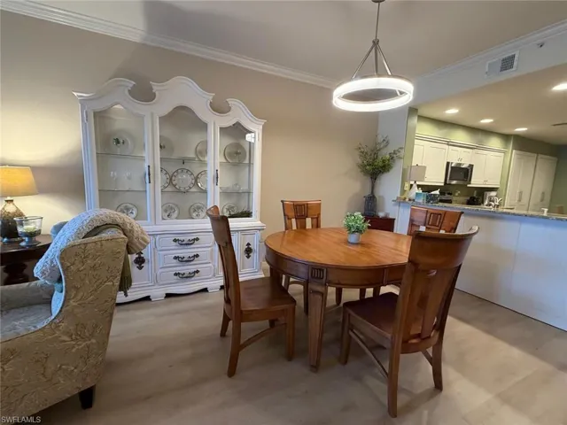 9100 Southmont Cv 206, Fort Myers, Florida 33908