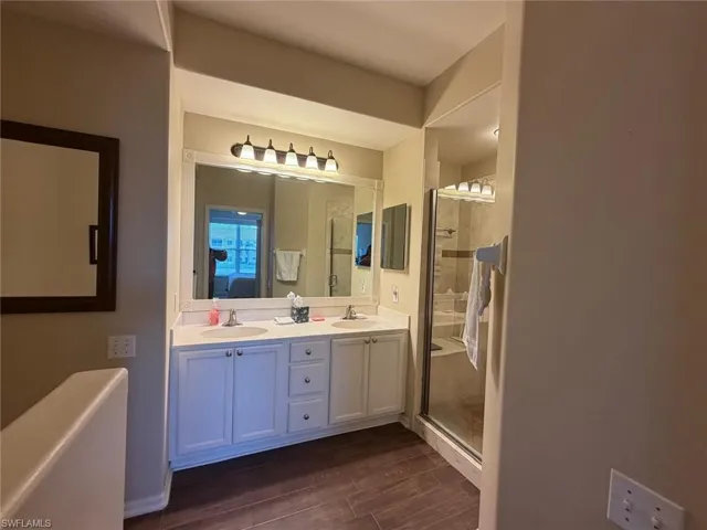 9100 Southmont Cv 206, Fort Myers, Florida 33908