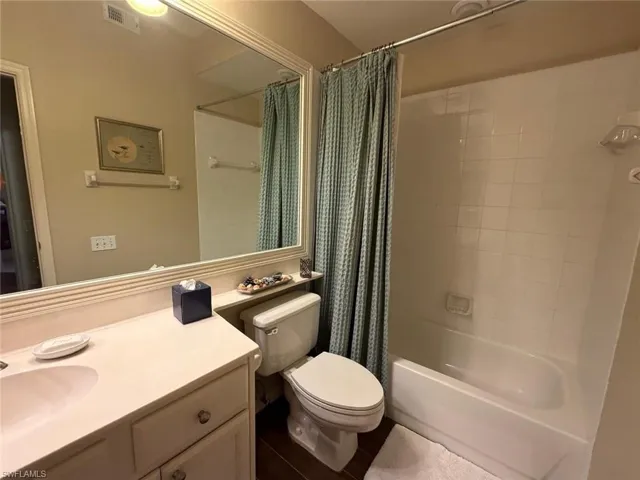 9100 Southmont Cv 206, Fort Myers, Florida 33908