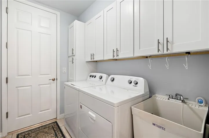14615 Edgewater Cir, Naples, Florida 34114