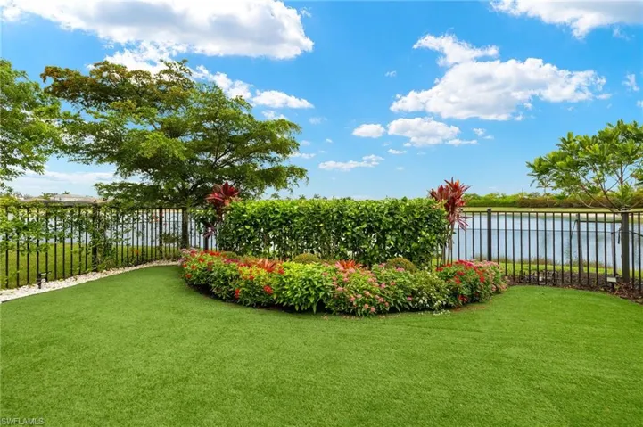 14615 Edgewater Cir, Naples, Florida 34114