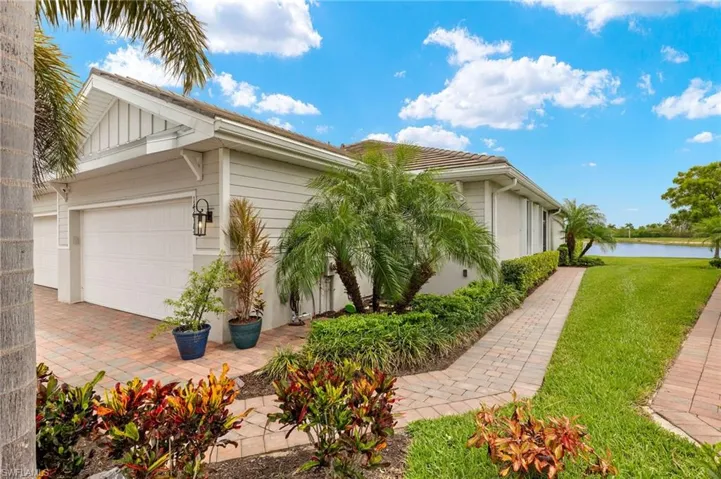 14615 Edgewater Cir, Naples, Florida 34114
