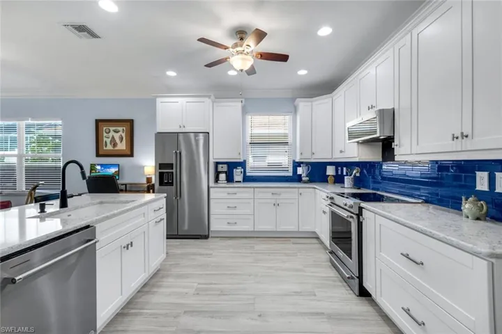 746 101st Ave N, Naples, Florida 34108