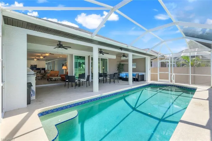 746 101st Ave N, Naples, Florida 34108