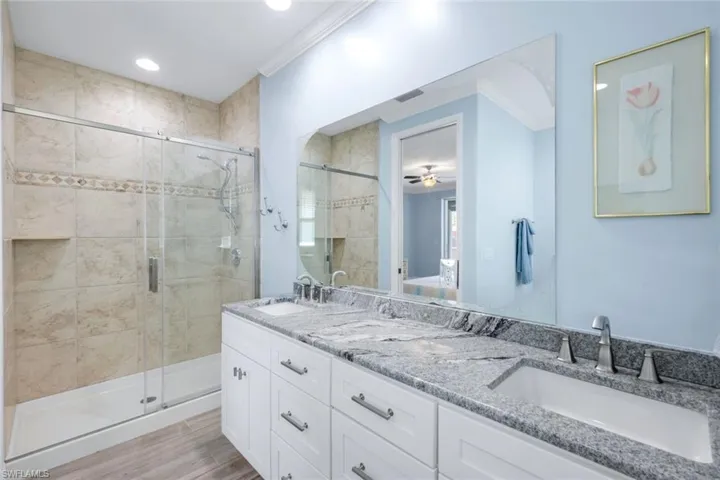 746 101st Ave N, Naples, Florida 34108