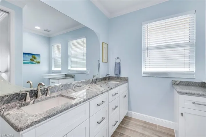 746 101st Ave N, Naples, Florida 34108