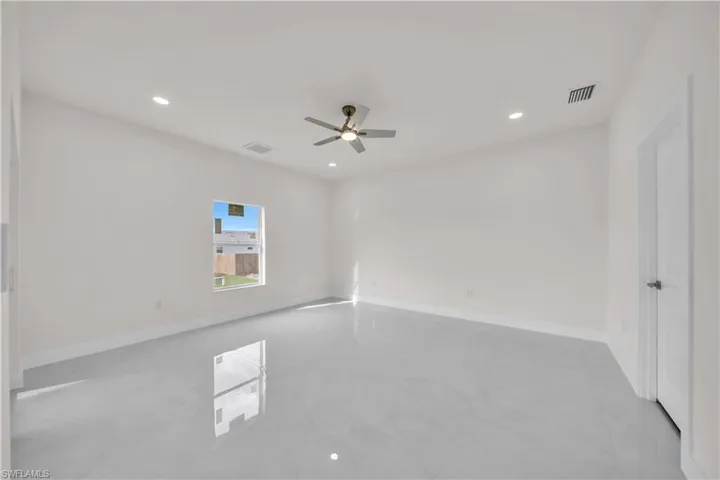 2909 63rd St W, Lehigh Acres, Florida 33971