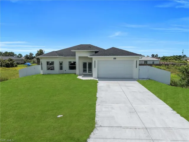2909 63rd St W, Lehigh Acres, Florida 33971