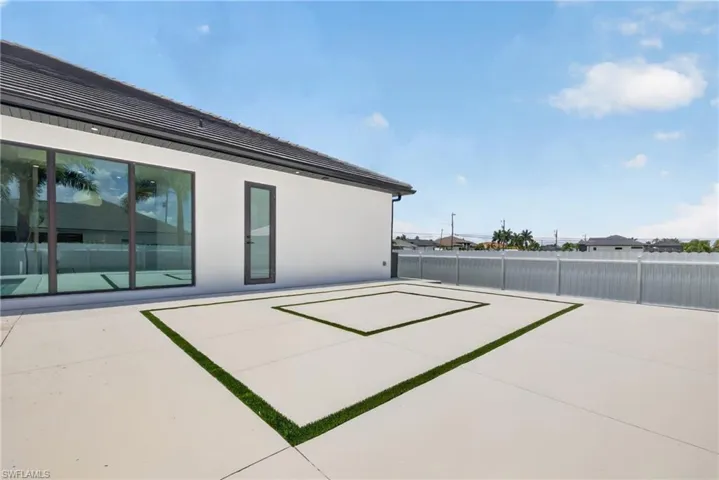 121 Nw 35th Pl, Cape Coral, Florida 33993
