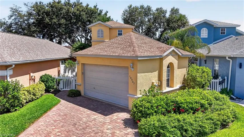 14907 Sterling Oaks Dr, Naples, Florida 34110
