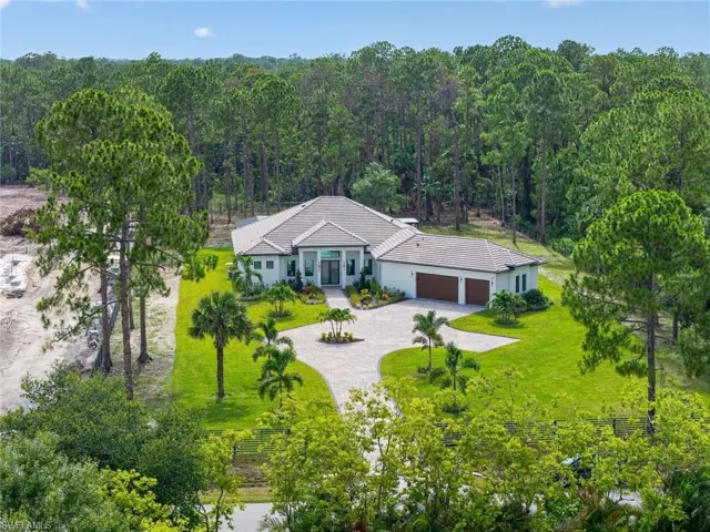 453 25th St Sw, Naples, Florida 34117