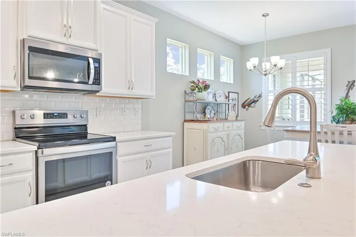3084  Royal Gardens  AVE, Fort Myers, FL 33916