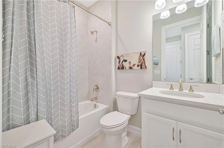 3084  Royal Gardens  AVE, Fort Myers, FL 33916