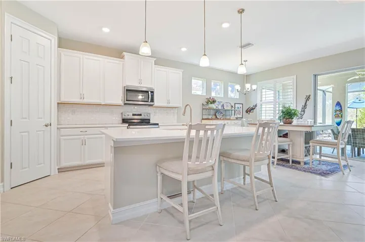 3084  Royal Gardens  AVE, Fort Myers, FL 33916