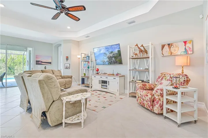 3084  Royal Gardens  AVE, Fort Myers, FL 33916