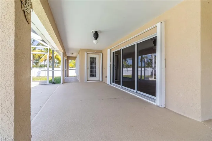 View of patio / terrace with glass enclosure