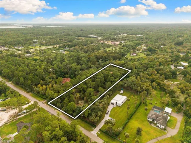 191 4th St Ne, Naples, Florida 34120