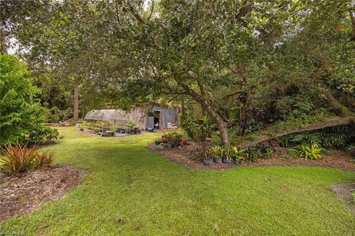 191 4th St Ne, Naples, Florida 34120
