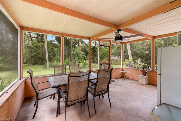 191 4th St Ne, Naples, Florida 34120