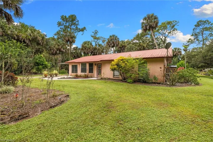 191 4th St Ne, Naples, Florida 34120